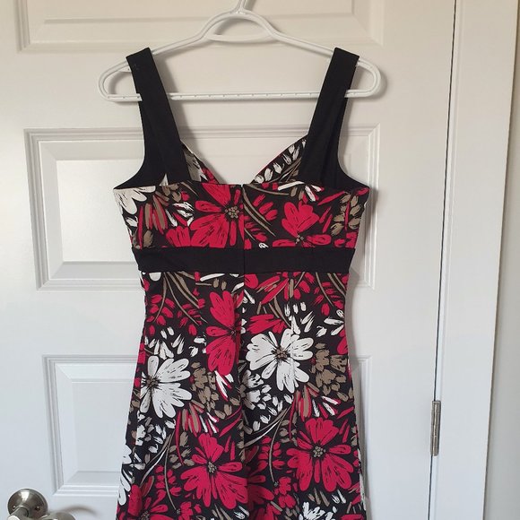 RW&CO. black/white/red floral dress (US 4) - Picture 3 of 5